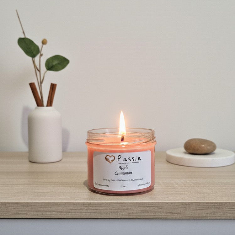 Apple & Cinnamon scented Soy Candle